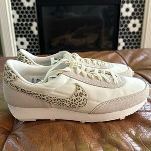 Nike waffle womens size 9.5